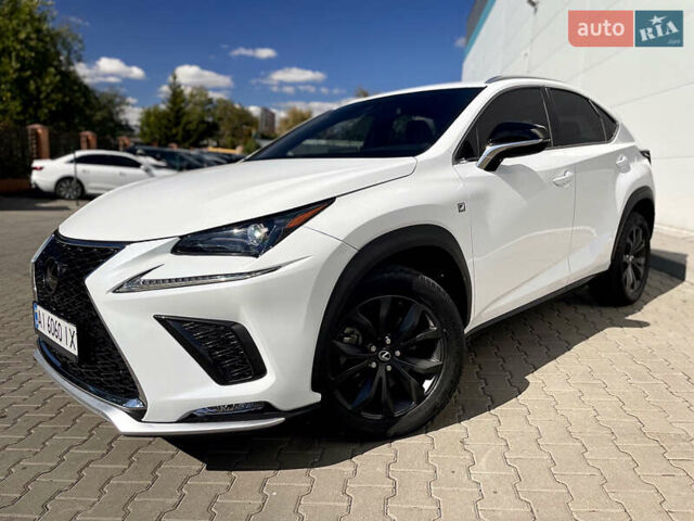 Білий Лексус НХ, об'ємом двигуна 2 л та пробігом 65 тис. км за 31500 $, фото 2 на Automoto.ua