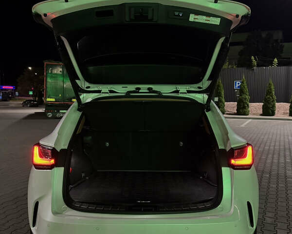 Белый Лексус НХ, объемом двигателя 2.49 л и пробегом 67 тыс. км за 51999 $, фото 13 на Automoto.ua