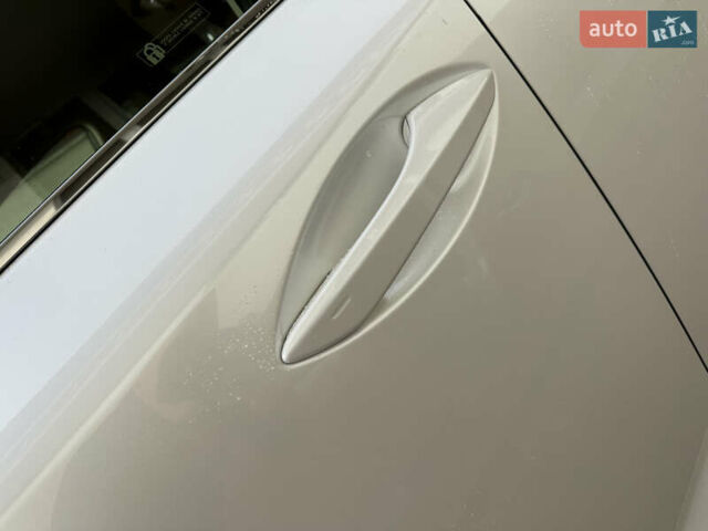 Белый Лексус НХ, объемом двигателя 2.49 л и пробегом 90 тыс. км за 38500 $, фото 67 на Automoto.ua