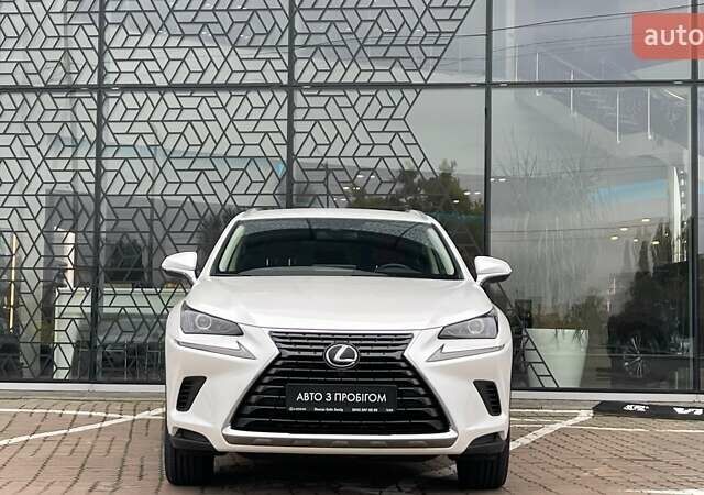 Лексус НХ 2021 в Киеве на Automoto.ua Белый Лексус НХ, объемом двигателя 2.49 л и пробегом 50 тыс. км за 38781 $, фото 4 на Automoto.ua