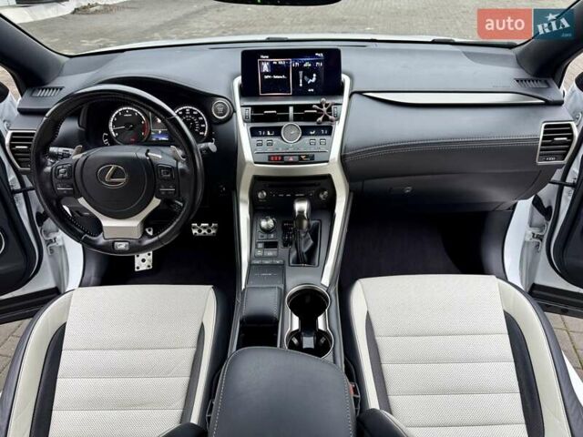 Белый Лексус НХ, объемом двигателя 2 л и пробегом 30 тыс. км за 25700 $, фото 24 на Automoto.ua