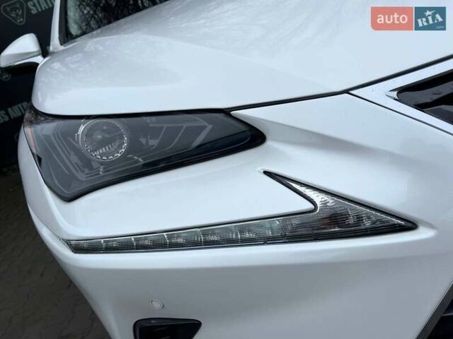 Белый Лексус НХ, объемом двигателя 2 л и пробегом 23 тыс. км за 32000 $, фото 3 на Automoto.ua