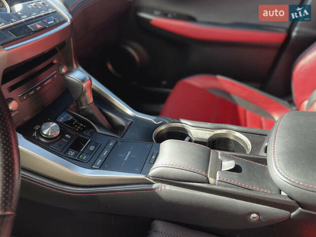 Білий Лексус НХ, об'ємом двигуна 2 л та пробігом 65 тис. км за 31500 $, фото 28 на Automoto.ua