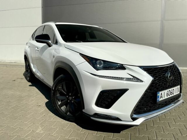 Білий Лексус НХ, об'ємом двигуна 2 л та пробігом 65 тис. км за 31500 $, фото 4 на Automoto.ua