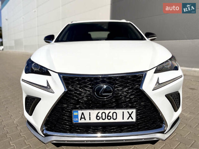 Білий Лексус НХ, об'ємом двигуна 2 л та пробігом 65 тис. км за 31500 $, фото 3 на Automoto.ua