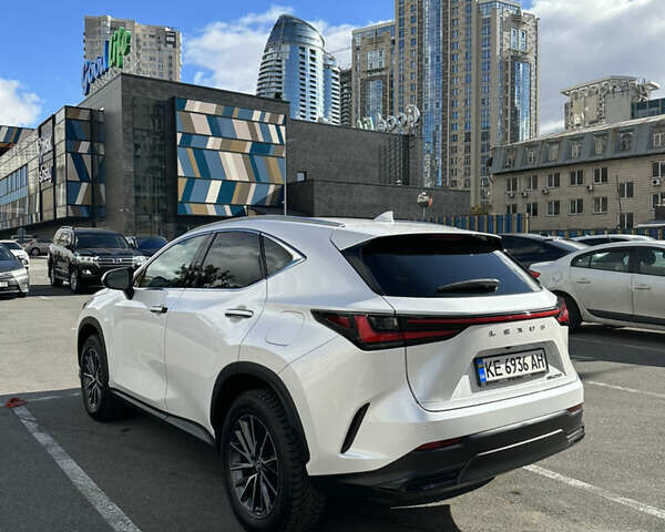 Белый Лексус НХ, объемом двигателя 2.5 л и пробегом 23 тыс. км за 43000 $, фото 7 на Automoto.ua