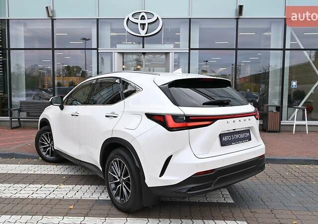 Лексус НХ 2022 у Києві на Automoto.ua Білий Лексус НХ, об'ємом двигуна 2.49 л та пробігом 81 тис. км за 44993 $, фото 1 на Automoto.ua
