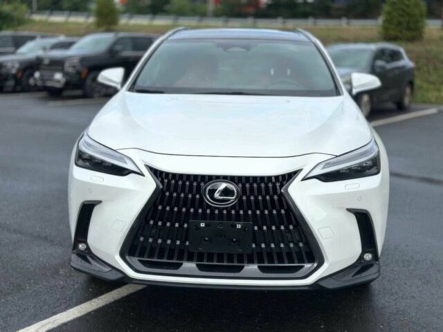 Білий Лексус НХ, об'ємом двигуна 2.4 л та пробігом 10 тис. км за 19000 $, фото 1 на Automoto.ua