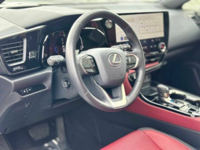 Білий Лексус НХ, об'ємом двигуна 2.4 л та пробігом 10 тис. км за 19000 $, фото 8 на Automoto.ua