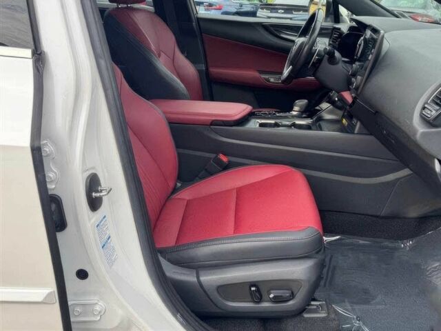 Белый Лексус НХ, объемом двигателя 2.5 л и пробегом 16 тыс. км за 21000 $, фото 9 на Automoto.ua