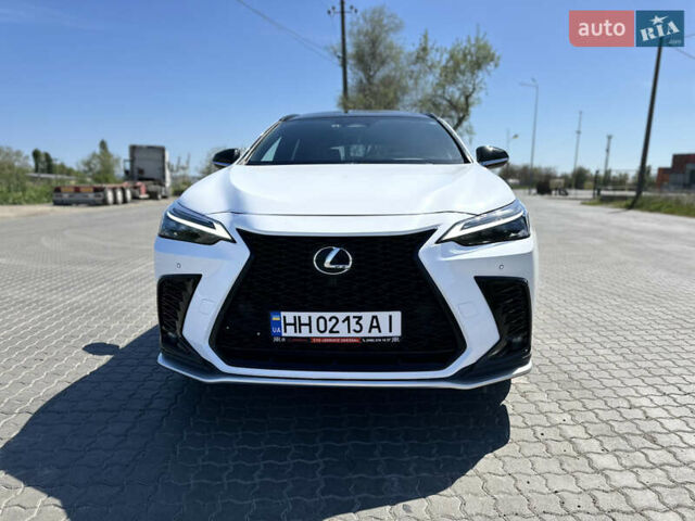 Білий Лексус НХ, об'ємом двигуна 2.39 л та пробігом 24 тис. км за 43500 $, фото 6 на Automoto.ua