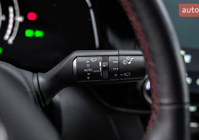 Белый Лексус НХ, объемом двигателя 2.49 л и пробегом 60 тыс. км за 57931 $, фото 22 на Automoto.ua