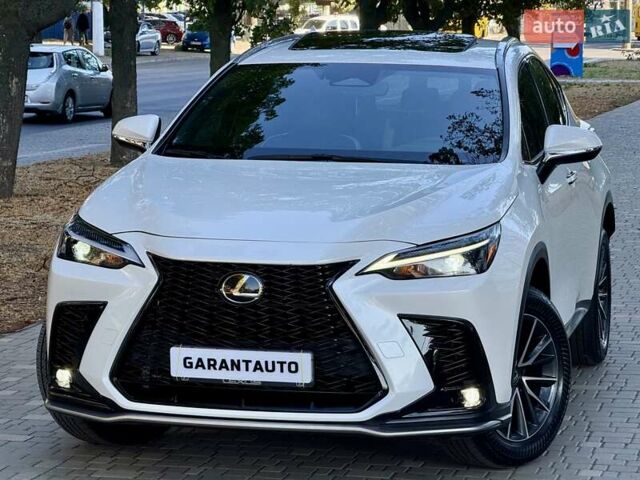 Білий Лексус НХ, об'ємом двигуна 2.49 л та пробігом 11 тис. км за 49999 $, фото 11 на Automoto.ua