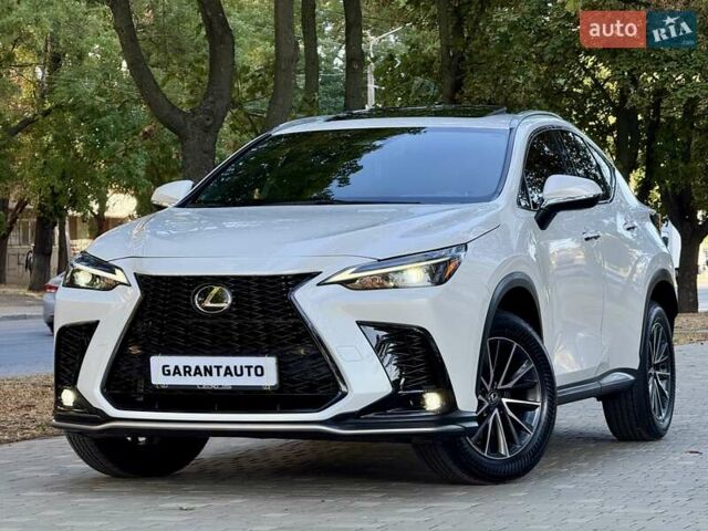 Білий Лексус НХ, об'ємом двигуна 2.49 л та пробігом 11 тис. км за 49999 $, фото 14 на Automoto.ua
