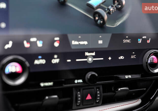 Белый Лексус НХ, объемом двигателя 2.49 л и пробегом 60 тыс. км за 57931 $, фото 33 на Automoto.ua