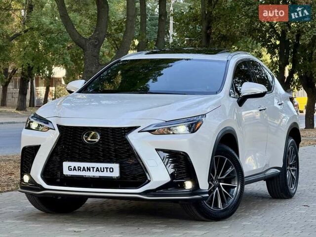 Білий Лексус НХ, об'ємом двигуна 2.49 л та пробігом 11 тис. км за 49999 $, фото 17 на Automoto.ua