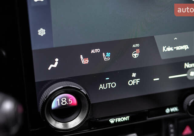 Белый Лексус НХ, объемом двигателя 2.49 л и пробегом 60 тыс. км за 57931 $, фото 34 на Automoto.ua