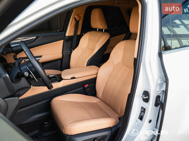 Лексус НХ 2024 у Дніпро (Дніпропетровську) на Automoto.ua Білий Лексус НХ, об'ємом двигуна 2.49 л та пробігом 14 тис. км за 57300 $, фото 10 на Automoto.ua