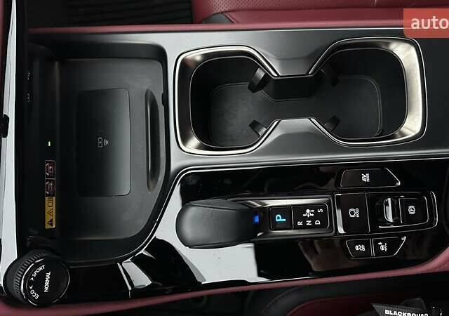 Белый Лексус НХ, объемом двигателя 2.49 л и пробегом 54 тыс. км за 56000 $, фото 10 на Automoto.ua