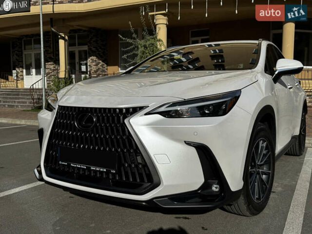 Белый Лексус НХ, объемом двигателя 2.49 л и пробегом 8 тыс. км за 68700 $, фото 20 на Automoto.ua