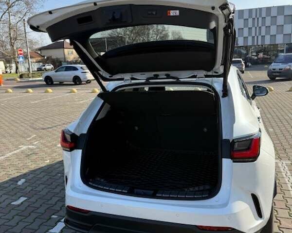 Белый Лексус НХ, объемом двигателя 2.49 л и пробегом 5 тыс. км за 60500 $, фото 5 на Automoto.ua