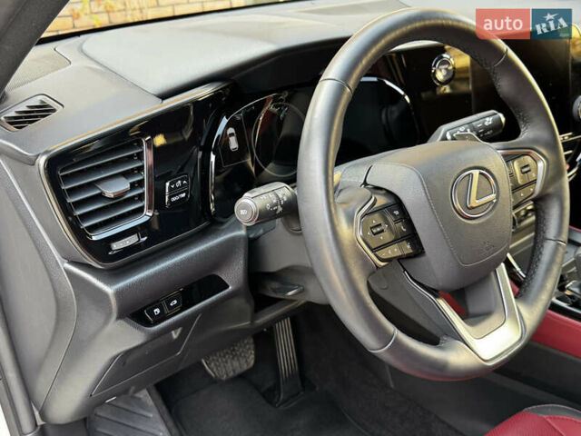Белый Лексус НХ, объемом двигателя 2.49 л и пробегом 8 тыс. км за 68700 $, фото 41 на Automoto.ua