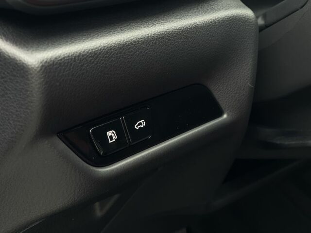 Білий Лексус НХ, об'ємом двигуна 2.5 л та пробігом 14 тис. км за 39900 $, фото 13 на Automoto.ua