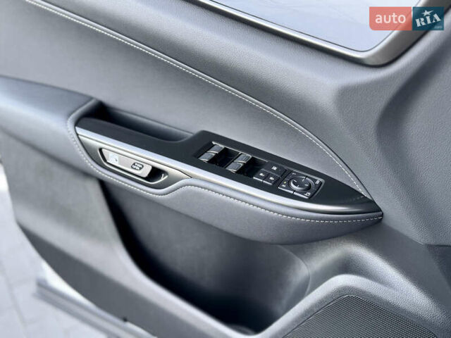 Білий Лексус НХ, об'ємом двигуна 2.49 л та пробігом 6 тис. км за 61300 $, фото 9 на Automoto.ua