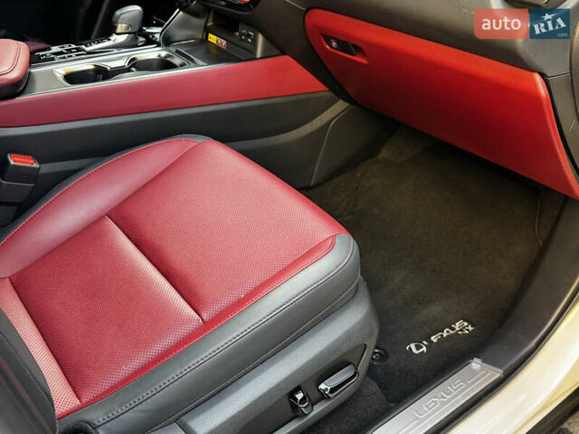 Белый Лексус НХ, объемом двигателя 2.49 л и пробегом 8 тыс. км за 68700 $, фото 59 на Automoto.ua