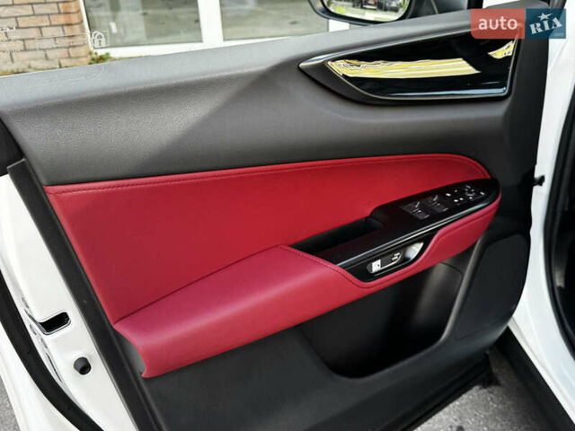 Белый Лексус НХ, объемом двигателя 2.49 л и пробегом 8 тыс. км за 68700 $, фото 34 на Automoto.ua