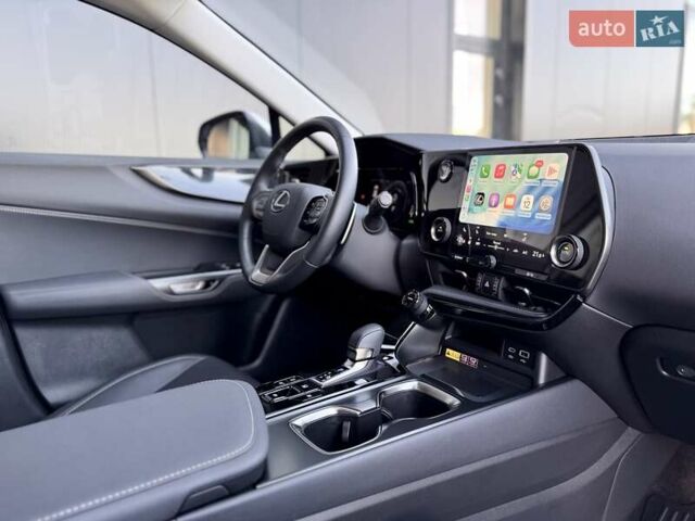 Білий Лексус НХ, об'ємом двигуна 2.49 л та пробігом 6 тис. км за 61300 $, фото 23 на Automoto.ua