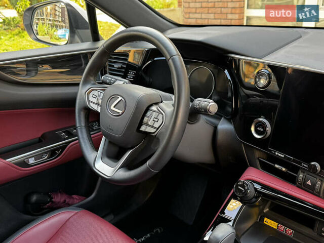 Белый Лексус НХ, объемом двигателя 2.49 л и пробегом 8 тыс. км за 68700 $, фото 72 на Automoto.ua