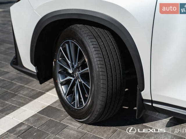 Лексус НХ 2024 у Дніпро (Дніпропетровську) на Automoto.ua Білий Лексус НХ, об'ємом двигуна 2.49 л та пробігом 14 тис. км за 57300 $, фото 38 на Automoto.ua