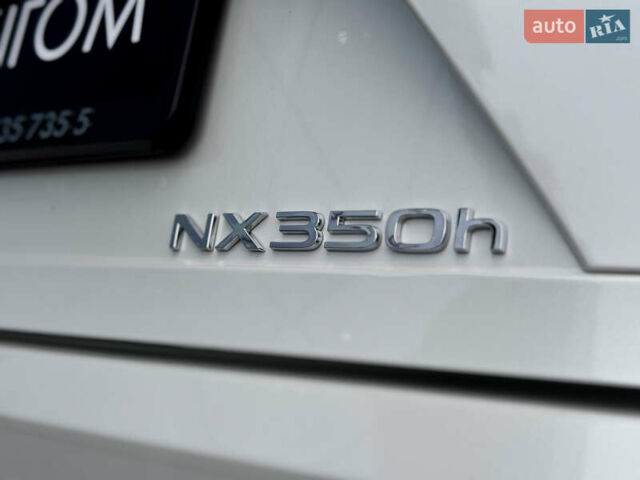 Білий Лексус НХ, об'ємом двигуна 2.49 л та пробігом 6 тис. км за 61300 $, фото 34 на Automoto.ua