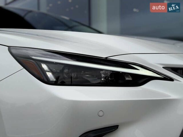 Білий Лексус НХ, об'ємом двигуна 2.49 л та пробігом 6 тис. км за 61300 $, фото 30 на Automoto.ua