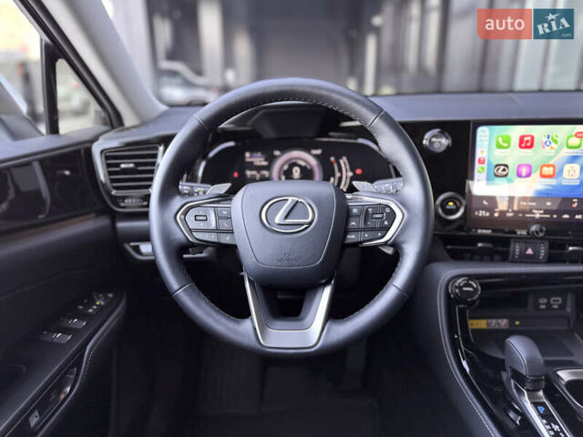 Білий Лексус НХ, об'ємом двигуна 2.49 л та пробігом 6 тис. км за 61300 $, фото 16 на Automoto.ua