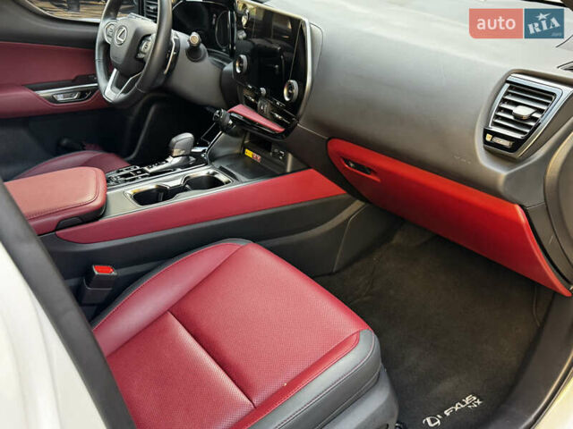 Белый Лексус НХ, объемом двигателя 2.49 л и пробегом 8 тыс. км за 68700 $, фото 60 на Automoto.ua