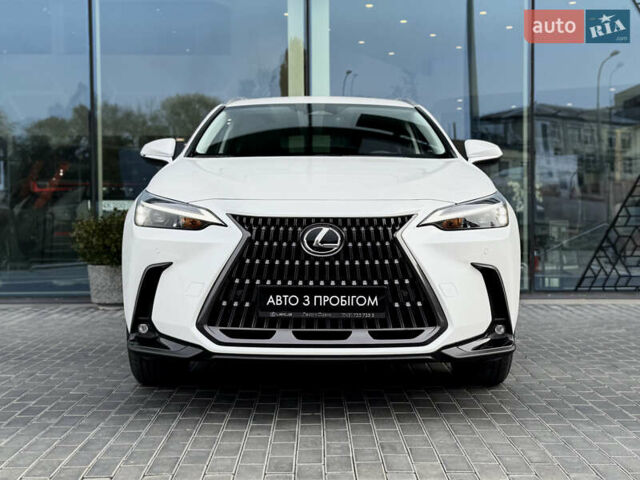 Білий Лексус НХ, об'ємом двигуна 2.49 л та пробігом 6 тис. км за 61300 $, фото 7 на Automoto.ua