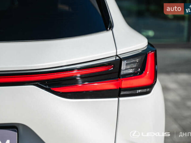 Лексус НХ 2024 у Дніпро (Дніпропетровську) на Automoto.ua Білий Лексус НХ, об'ємом двигуна 2.49 л та пробігом 14 тис. км за 57300 $, фото 34 на Automoto.ua