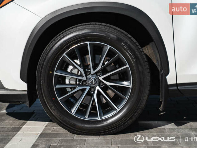Лексус НХ 2024 у Дніпро (Дніпропетровську) на Automoto.ua Білий Лексус НХ, об'ємом двигуна 2.49 л та пробігом 14 тис. км за 57300 $, фото 25 на Automoto.ua