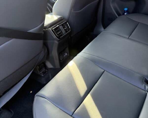 Белый Лексус НХ, объемом двигателя 2.49 л и пробегом 5 тыс. км за 60500 $, фото 10 на Automoto.ua