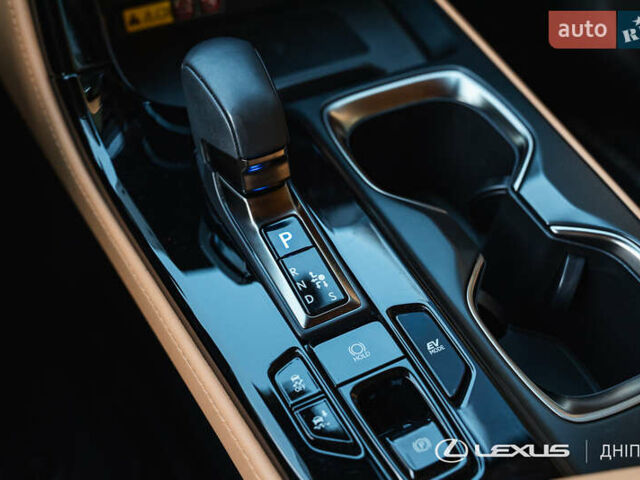 Лексус НХ 2024 у Дніпро (Дніпропетровську) на Automoto.ua Білий Лексус НХ, об'ємом двигуна 2.49 л та пробігом 14 тис. км за 57300 $, фото 26 на Automoto.ua