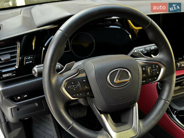 Белый Лексус НХ, объемом двигателя 2.49 л и пробегом 8 тыс. км за 68700 $, фото 40 на Automoto.ua