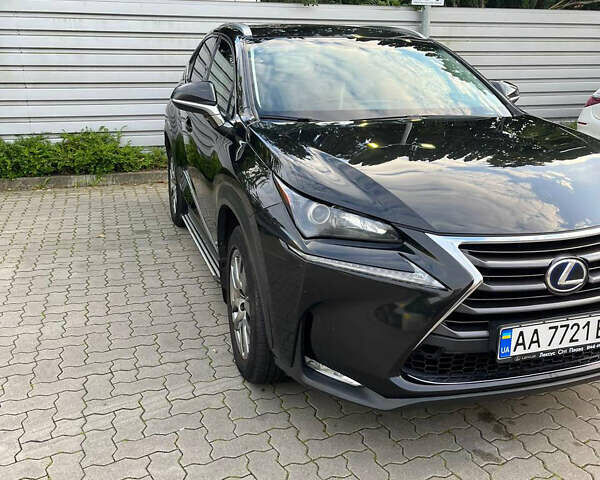 Черный Лексус НХ, объемом двигателя 2.49 л и пробегом 220 тыс. км за 18500 $, фото 1 на Automoto.ua
