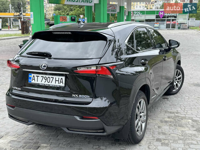 Черный Лексус НХ, объемом двигателя 2.49 л и пробегом 145 тыс. км за 27900 $, фото 1 на Automoto.ua