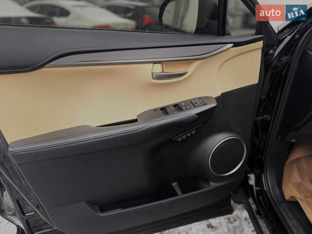 Черный Лексус НХ, объемом двигателя 2.5 л и пробегом 224 тыс. км за 24300 $, фото 9 на Automoto.ua