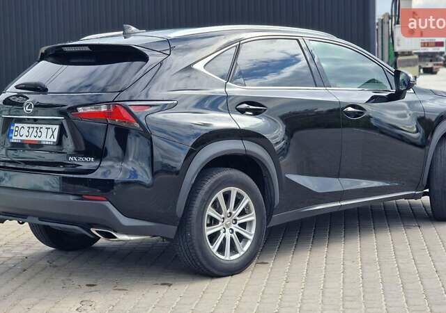 Чорний Лексус НХ, об'ємом двигуна 2 л та пробігом 107 тис. км за 21890 $, фото 2 на Automoto.ua