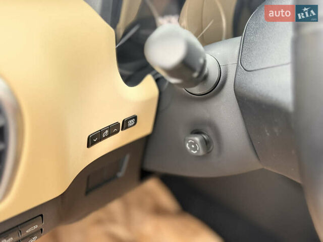 Черный Лексус НХ, объемом двигателя 2.5 л и пробегом 224 тыс. км за 24300 $, фото 38 на Automoto.ua