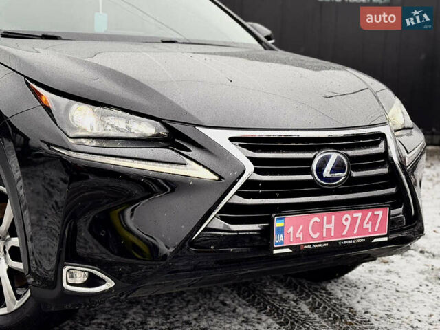 Черный Лексус НХ, объемом двигателя 2.5 л и пробегом 224 тыс. км за 24300 $, фото 3 на Automoto.ua