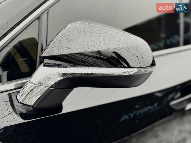 Черный Лексус НХ, объемом двигателя 2.5 л и пробегом 224 тыс. км за 24300 $, фото 7 на Automoto.ua